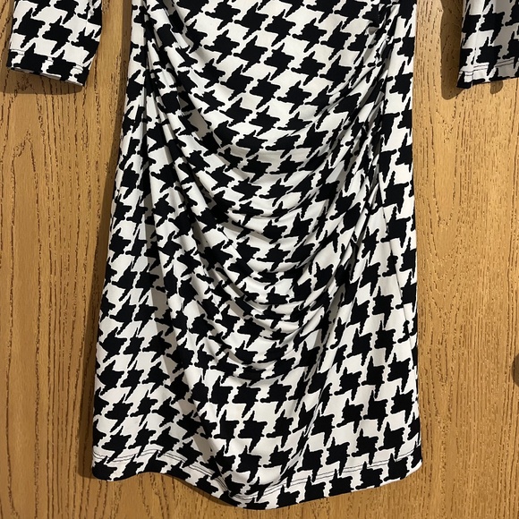 muse Women Black White Houndstooth Drape Neck Elastic Ruched Bodycon Dress Sz-4 - Picture 3 of 7
